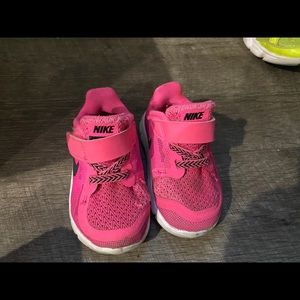 Baby Nike